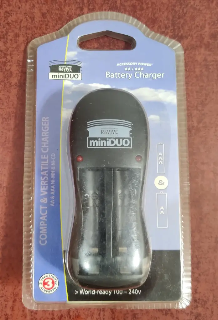 Cargador de 2 Baterias AA/AAA Mini Duo